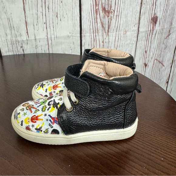 New Balance & Monkey Feet Black Sneakers High-Top Style for toddlers 18-24 - Picture 5 of 16